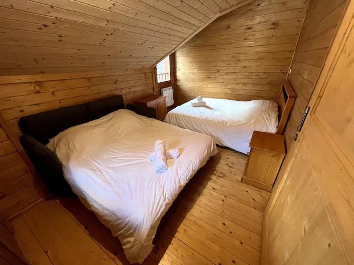 Chalet 6B Dans Les Pyrenees Proche D'Andorre LʼHospitalet-près-lʼAndorre Exterior foto